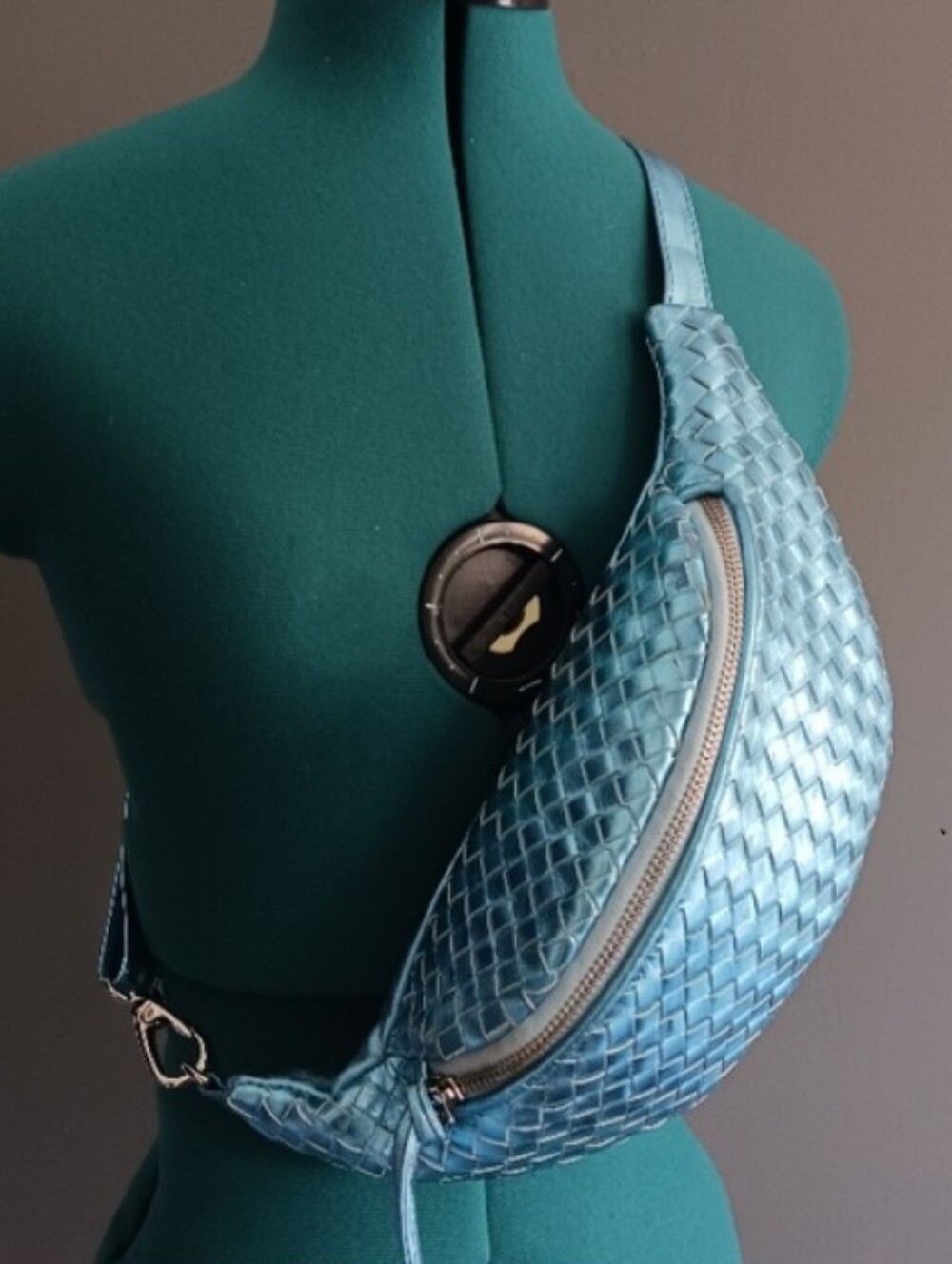 Milaner The Bianca Woven Belt  , Chest Bag - Picture 11 of 15